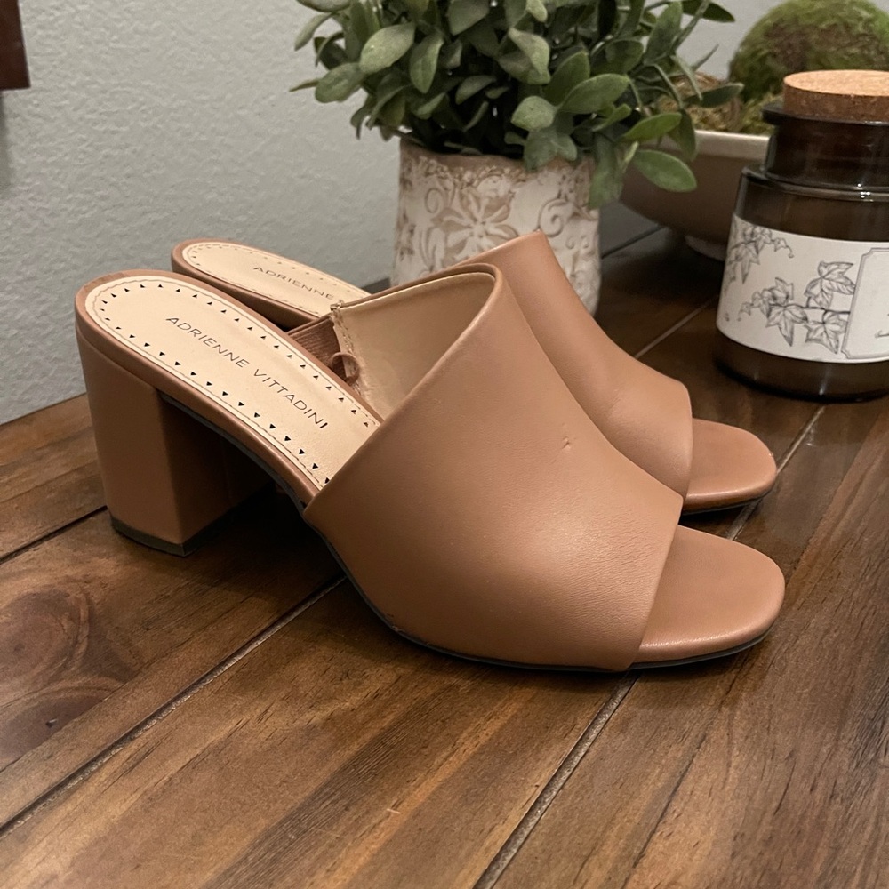 Adrienne Vittadini Tan Mules